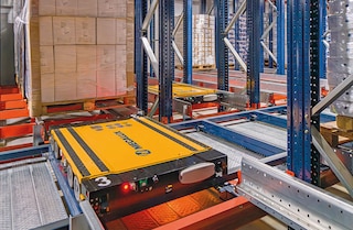 Automatinė Pallet shuttle 3D sistema yra itin lankstus sprendimas