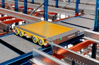 Automatinė Pallet shuttle 3D sistema yra itin lankstus sprendimas