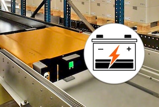 3D Shuttle vežimėlis važiuoja į vieną iš įkrovimo stotelių, kad būtų įkrautas jo akumuliatorius
