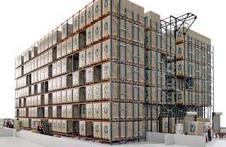 Įmanoma toje pačioje sandėliavimo sistemoje sujungti automatinę Pallet shuttle sistemą ir pusiau automatinę versiją
