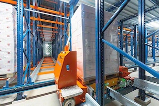 Automatinė Pallet shuttle sistema yra itin naudingas šaltojo sandėliavimo sprendimas