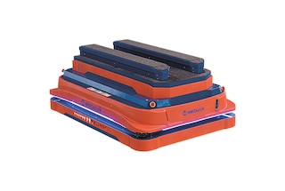 AMR 1500 su kėlimo platforma gali perkelti krovinius ant platformų arba konvejerių