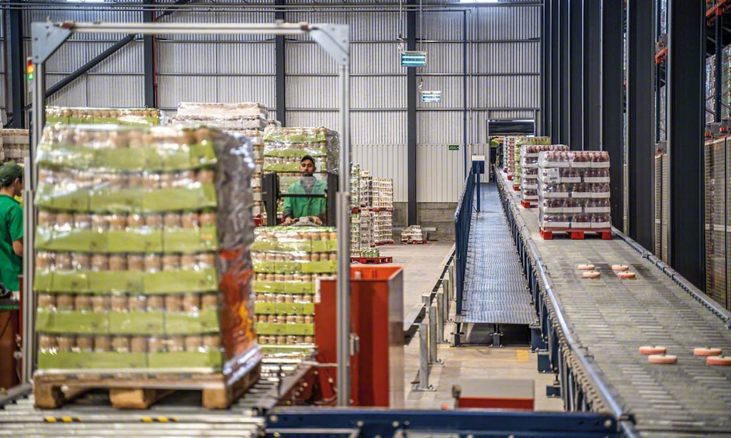 Padėklų patikros punktai padeda automatiškai atnaujinti informaciją apie atsargas realiu laiku