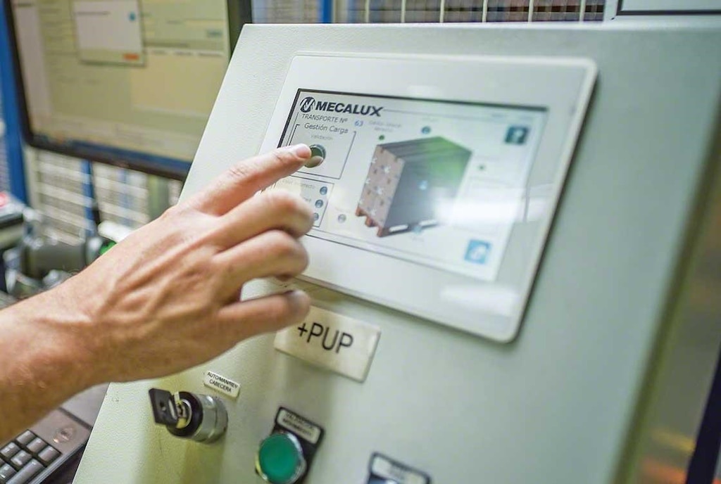 Sandėlio valdymo sistema padeda atlikti su prekių priėmimu susijusias užduotis