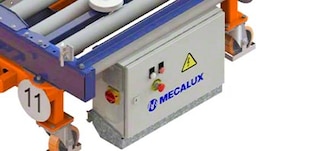 Integruotas PLC sujungia kiekvieną vežimėlį su transportavimo priemonių grupės valdymo programine įranga