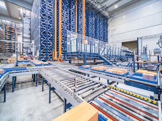 Eva Ponce pabrėžia automatizuotų sandėliavimo ir paieškos sistemų (AS/RS) svarbą daugiakanalėje logistikoje