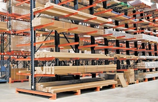 Apsauginiai įtaisai apsaugo konsolinės sistemos pagrindų fizinį vientisumą nuo smūgių, galinčių pažeisti konstrukciją