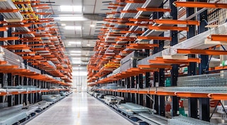 Konsoliniai stelažai (Cantilever)