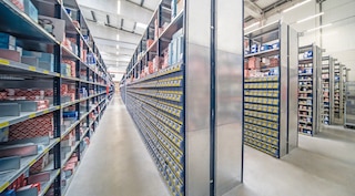 Lentyniniai stelažai lengviems kroviniams (M3)