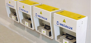 Įkrovimo stotelė naudojama vežimėlio akumuliatoriams įkrauti