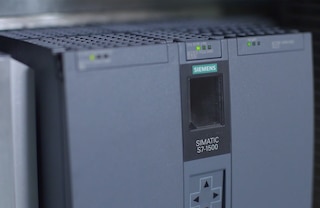 „SIMATIC Robot Pick AI“ vaizdo apdorojimo programinė įranga naudojama „SIMATIC S7-1500“ PLC