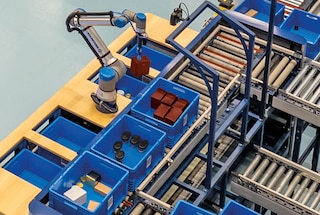 Produktų komplektavimo robotai padeda saugiai tvarkyti trapius farmacijos pramonės produktus