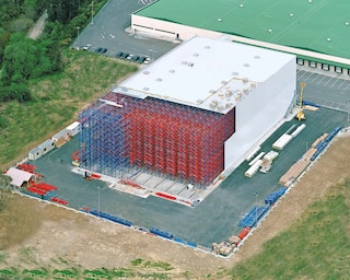 Sandėlis yra tiksliai suprojektuotas taip, kad atitiktų esamą paviršiaus plotą