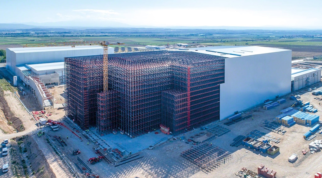 Stelažinės sandėlį laikančiosios konstrukcijos (Silo)