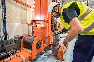 „Mecalux“ techninės pagalbos komanda padeda sumažinti sandėlio prastovas